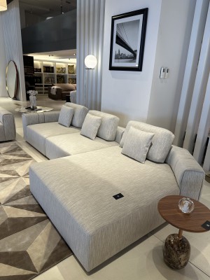 Karphi sofa with drop