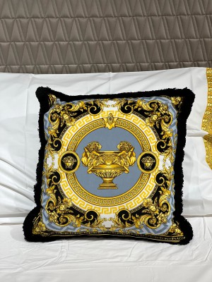 Versace - La coupe des Dieux 45x45 cushion / Blue