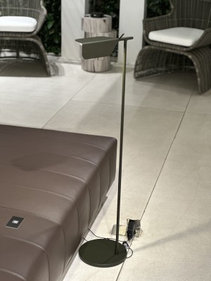 Tab floor lamp - Olive green