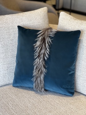 Fendi - Cushion 50x50 w/ brown fox fur
