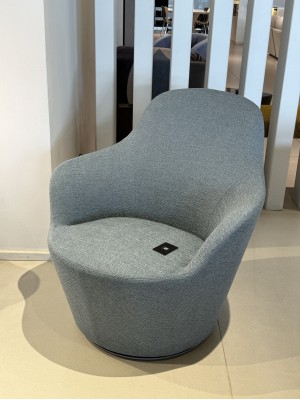Harbor low swivel chair