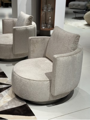 Torii Bold swivel chair