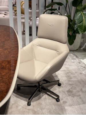 Elle desk chair